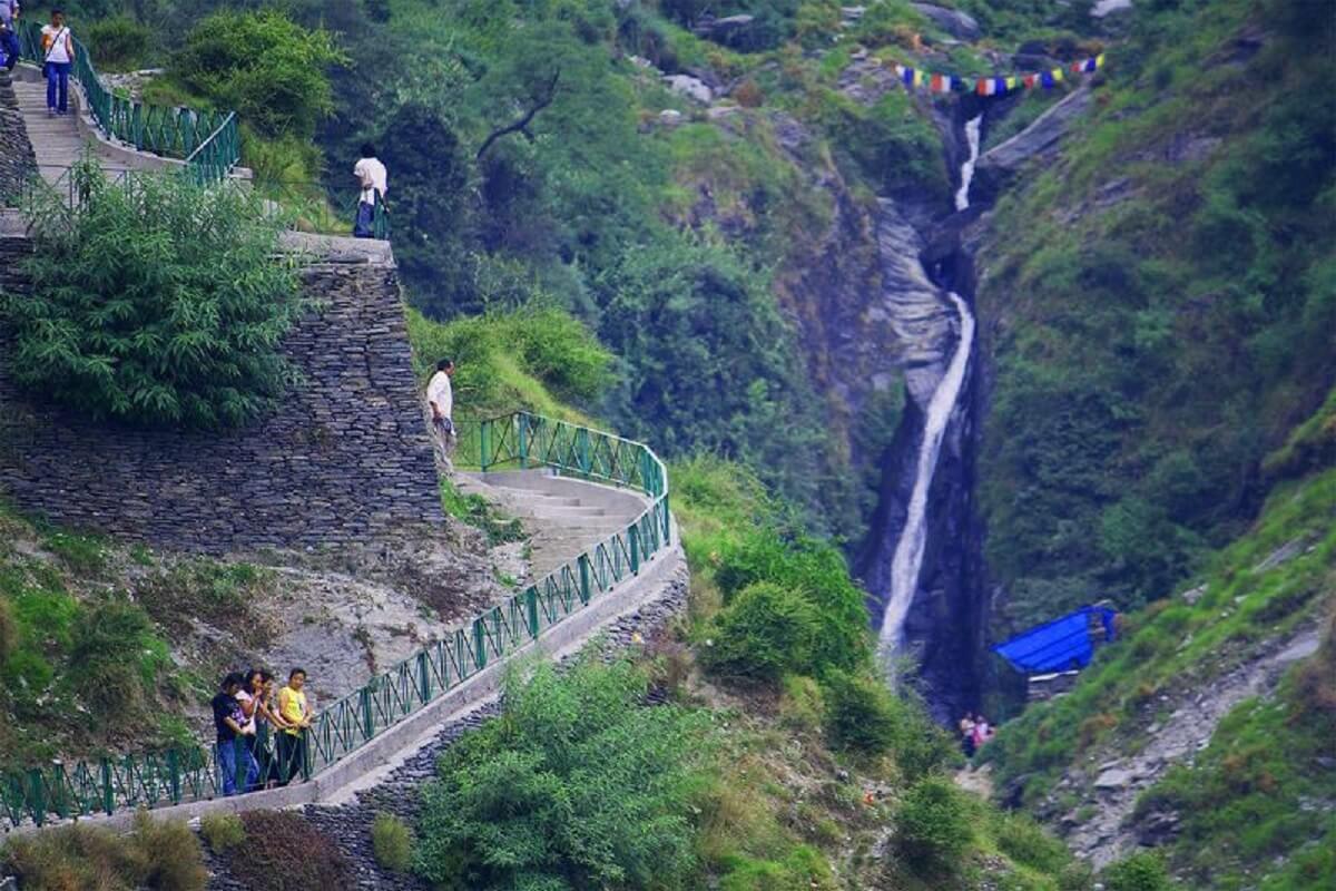 Bhagsu-Waterfalls-McLeodganj-Himachal