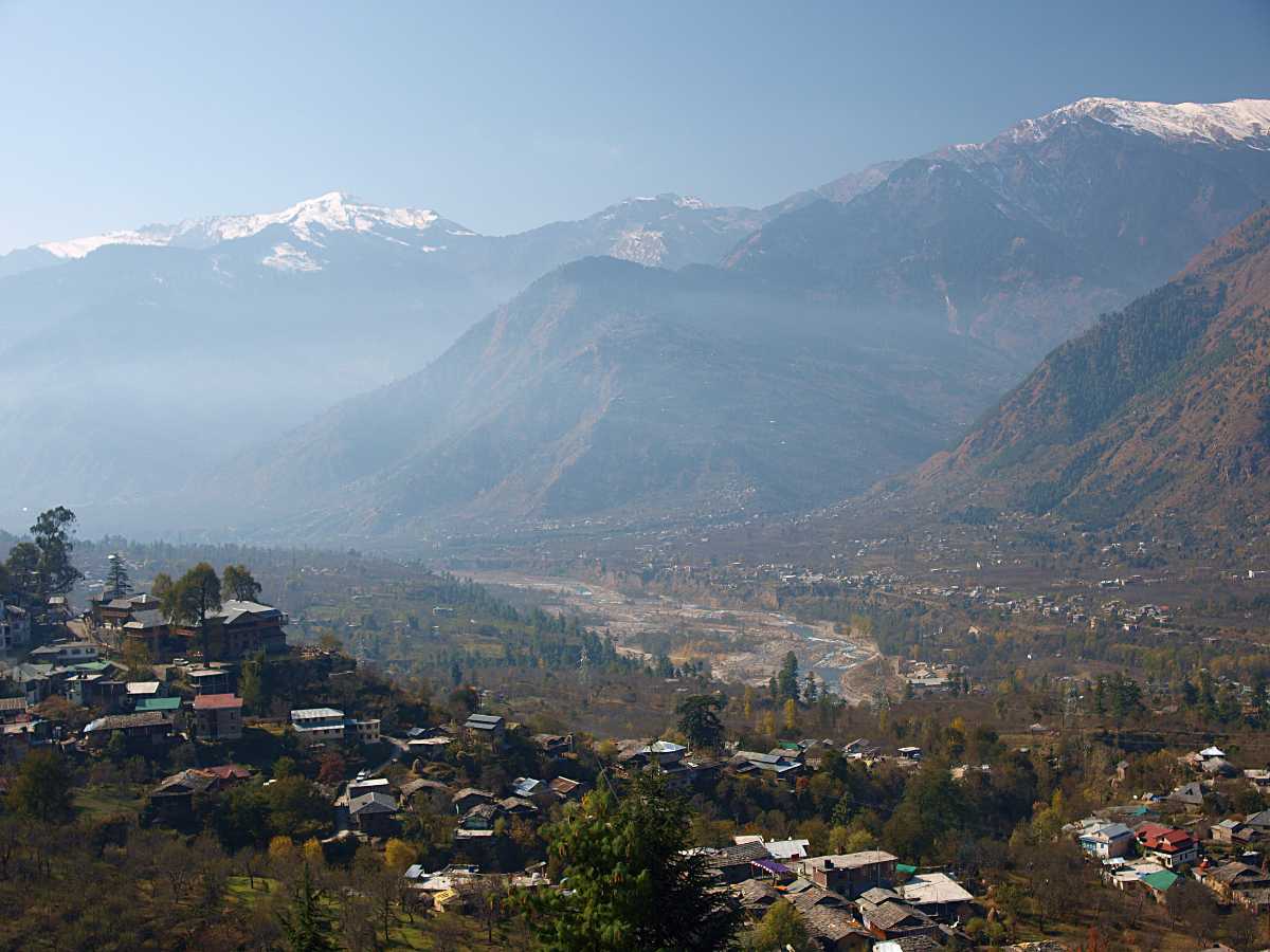 Himalayas_from_Kullu_Valley,_Himachal_Pradesh_20190117110204